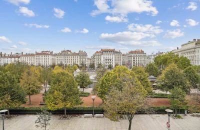 Castle Apartment for sale Lyon, Lyon 2e Arrondissement, Place Bellecour, Auvergne-Rhône-Alpes, View