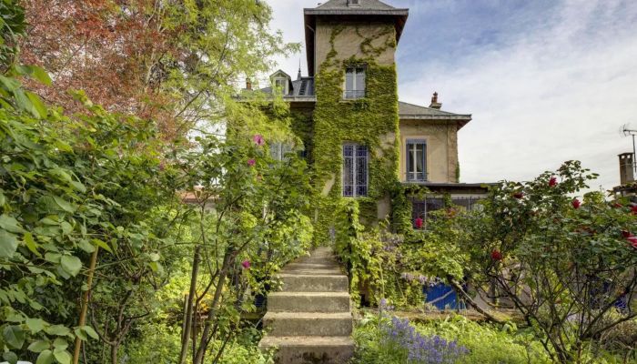 Historic Villa for sale Vernaison, Auvergne-Rhône-Alpes,  France