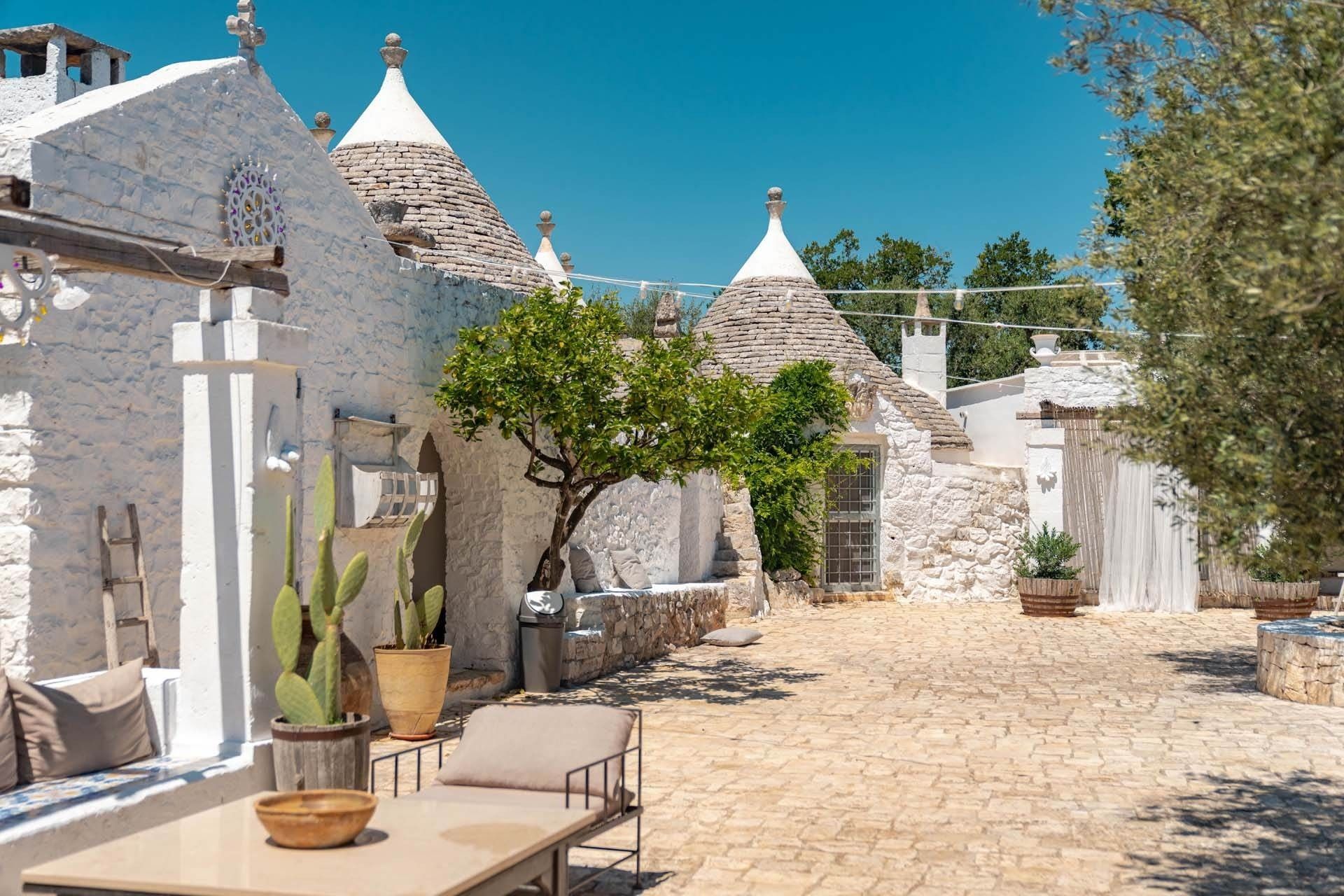 Photos Trullo estate in the rural idyll of Apulia