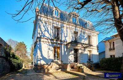 Historic Villa for sale Bourg-la-Reine, Ile-de-France, Photo 1/15