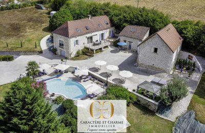 Character Properties, Country home with vacation accommodation in the Dordogne