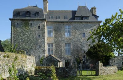 Castle for sale Lamballe, Le Tertre Rogon, Brittany, Back view