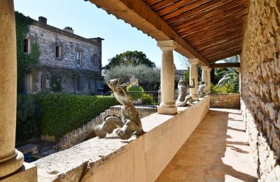 Character Properties, Castle near Uzès - a perfect symbiosis of antiquity and modernity