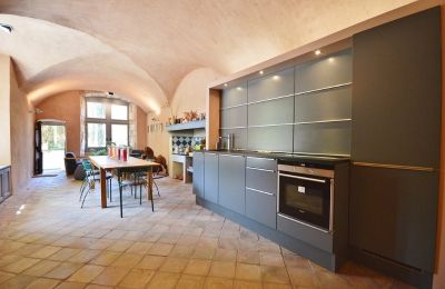 Castle for sale Saint-Chaptes, Occitania, Kitchen