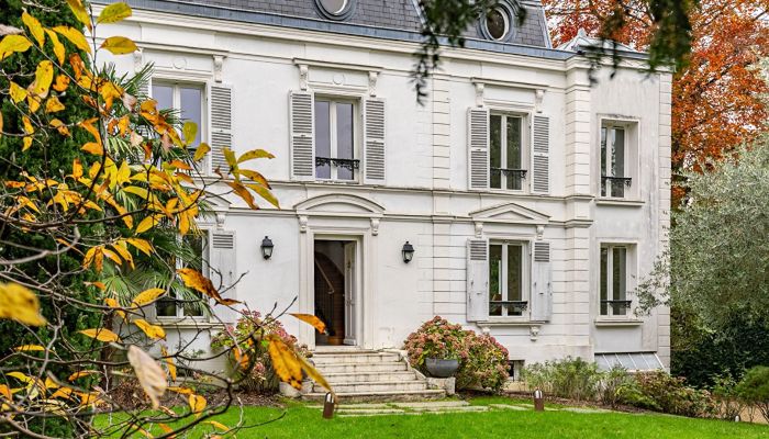 Historic Villa for sale Ville-d'Avray, Ile-de-France,  France