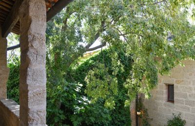 Historic property for sale Uzès, Occitania, Photo 2/20