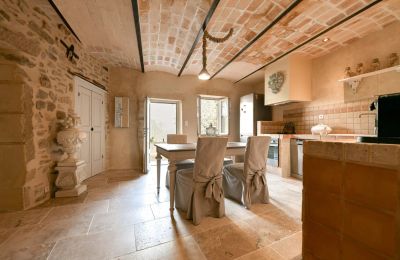 Historic property for sale Uzès, Occitania, Kitchen