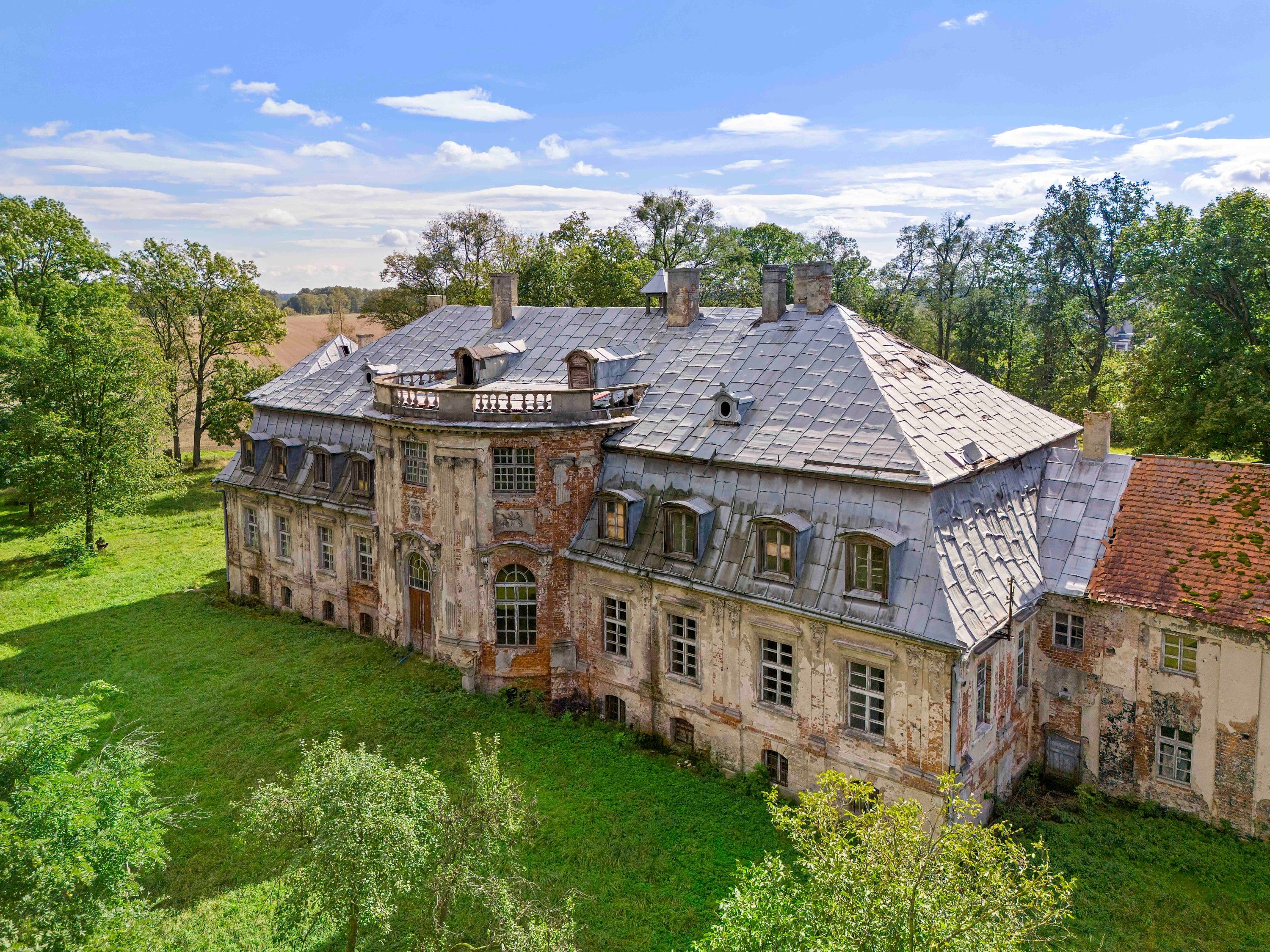 Photos Minkowskie Manor in Poland - Baroque gem based on Sanssouci