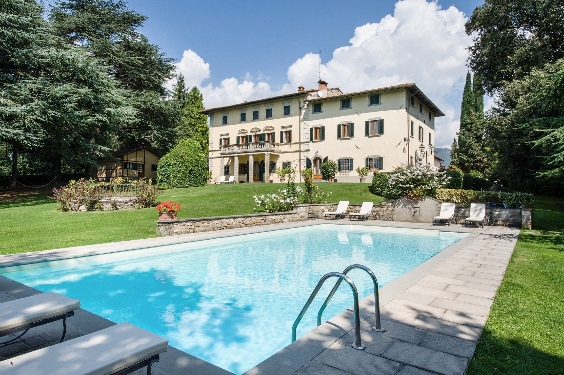 Agriresort & SPA in Tuscany, Historic Villa for sale