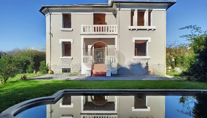 Historic Villa for sale Tarbes, Occitania,  France