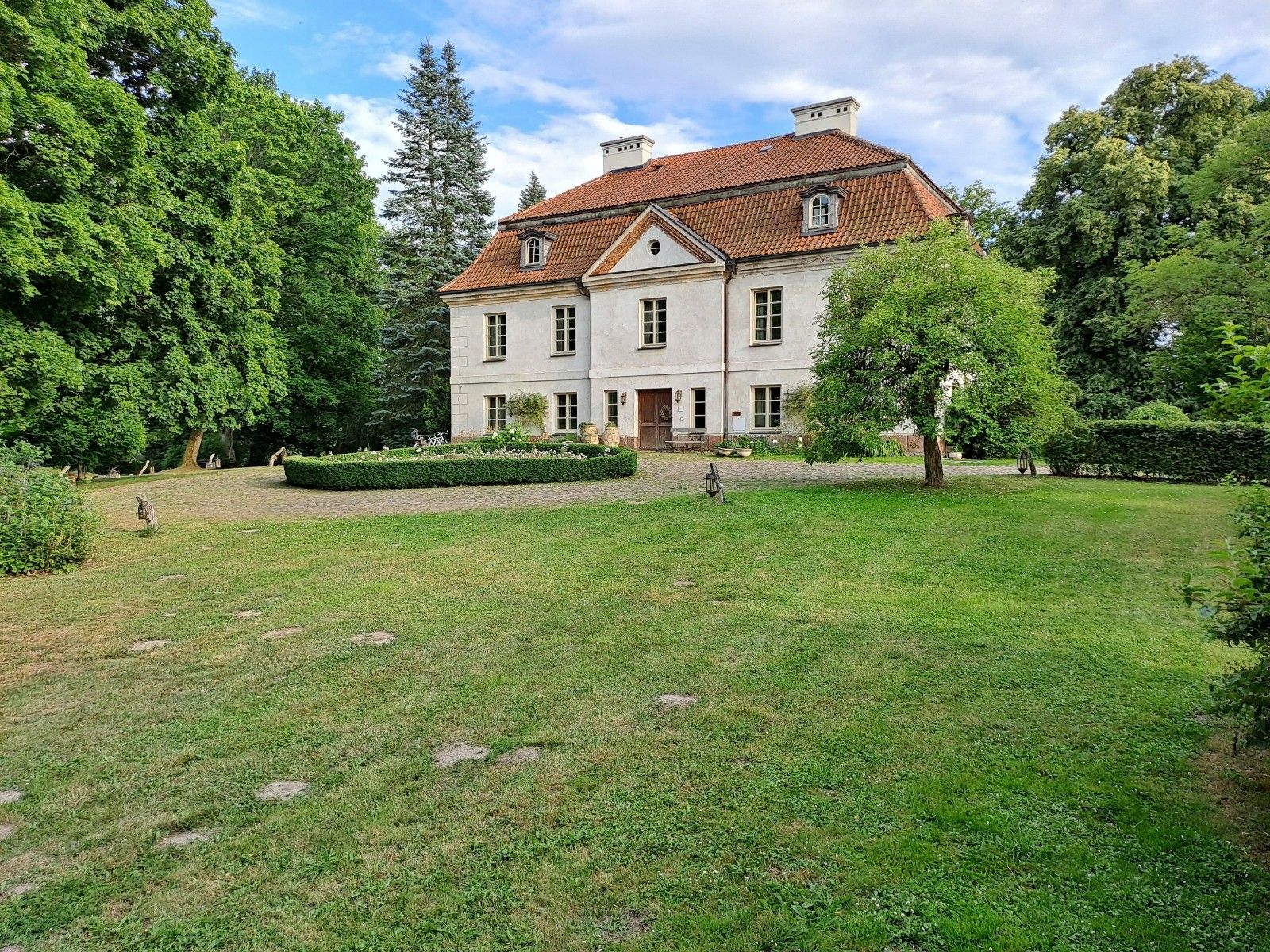 Photos Magical country manor in former East Prussia