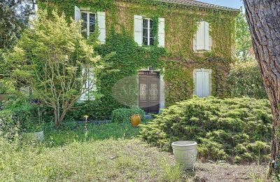 Historic properties, Historic "Maison Bourgeoise" with Spacious Grounds near Maubourguet