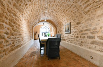 Historic property for sale Vers-Pont-du-Gard, Occitania, Photo 5/21