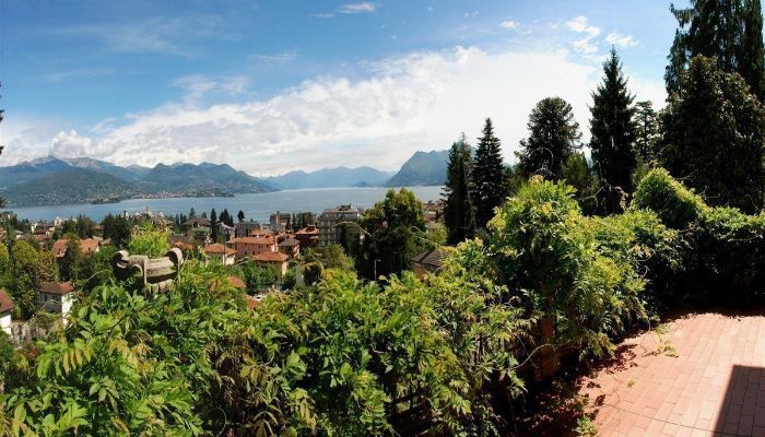 Historic Villa Stresa 5