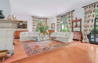 Historic Villa for sale Castelletto Sopra Ticino, Piemont:  