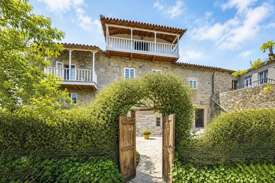 Historic estates, A calling in northwestern Spain