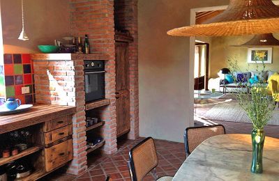 Country House for sale Montescudaio, Tuscany, RIF 2185 Küche mit Blick zum Wohnbereich