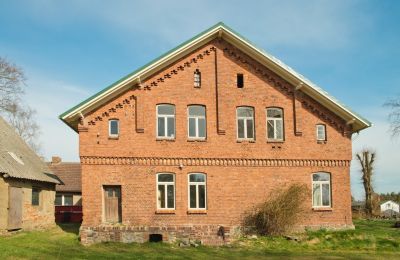 Manor House for sale 18337 Ehmkenhagen, Am Dorfplatz 4, Mecklenburg-West Pomerania:  