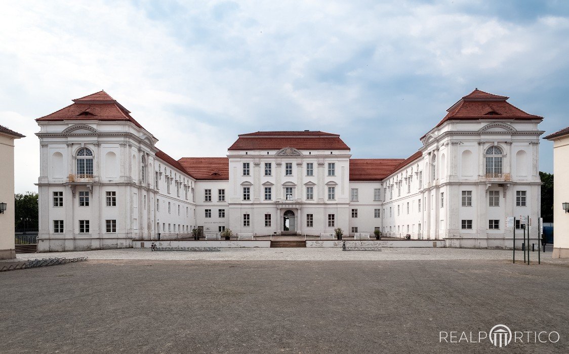 Oranienburg Castle, Oranienburg