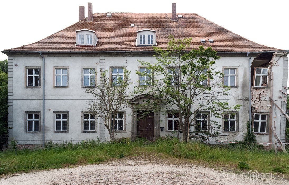 Manor in Neudöbern, Neudöbern