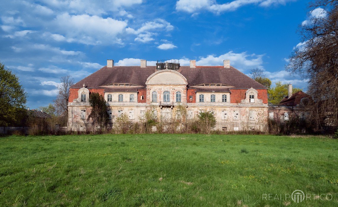 Manor in Tützpatz, Mecklenburg Lakes, Tützpatz