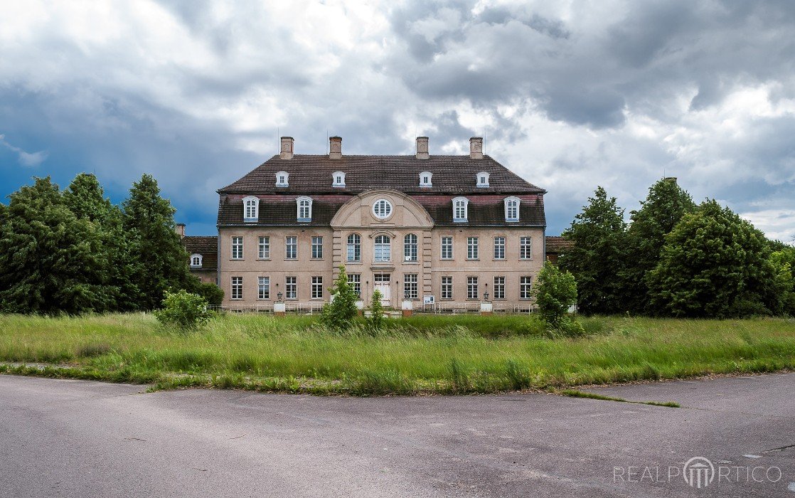 Baroque Palace in Vietgest (2012), Vietgest