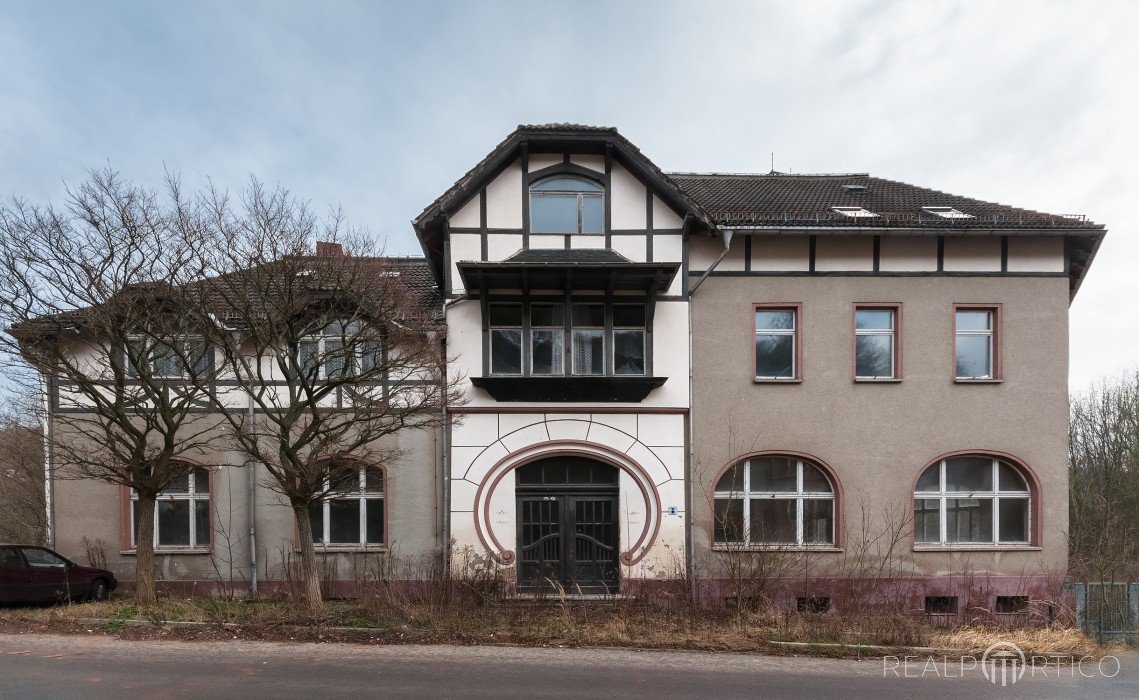 Historical Hotel and Ball Room "Lindenhof" in Waldheim/Saxony (Main Door), Waldheim