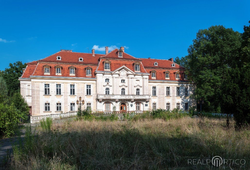 Palace in Roztocznik, Lower Silesia, Roztocznik