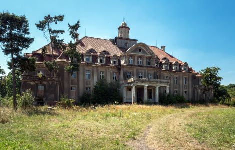  - Manor in Bełcz Wielki