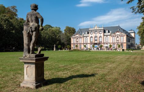 Molsdorf, Schloßplatz - Castle in Molsdorf (Erfurt, Thuringia)