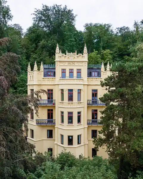 Old Mansions in Europe for sale