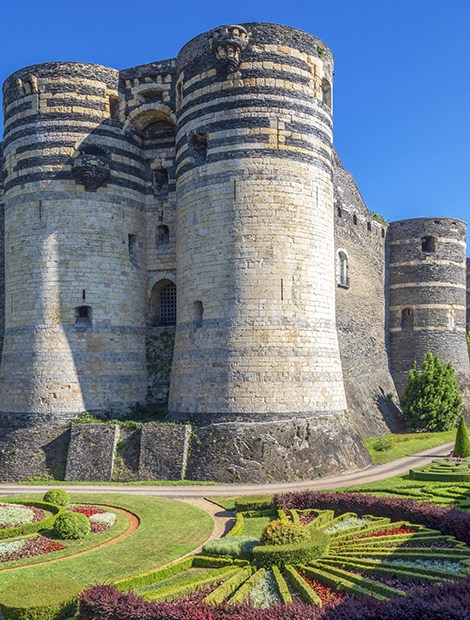 Property search medieval castle France