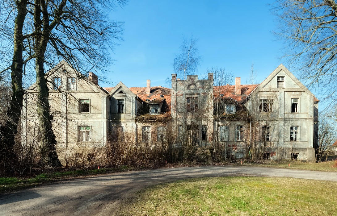 Manor in Neese, Neese